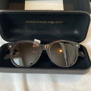 NEVER WORN Alexander McQueen Sunglasses